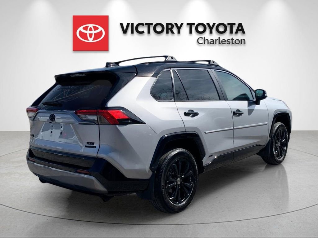 Used 2024 Toyota RAV4 XSE w/ Weather Package AWD/4WD image 7