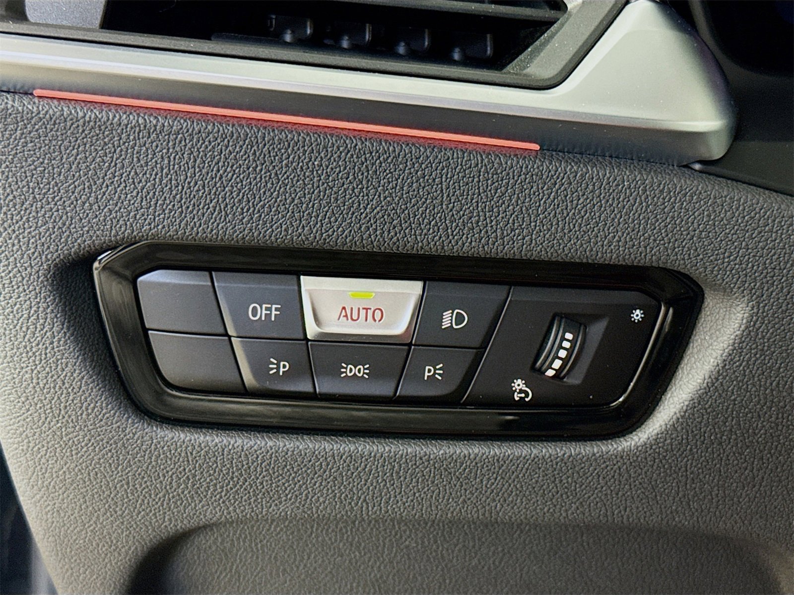 Certified 2023 BMW 430i Convertible w/ Convenience Package image 10