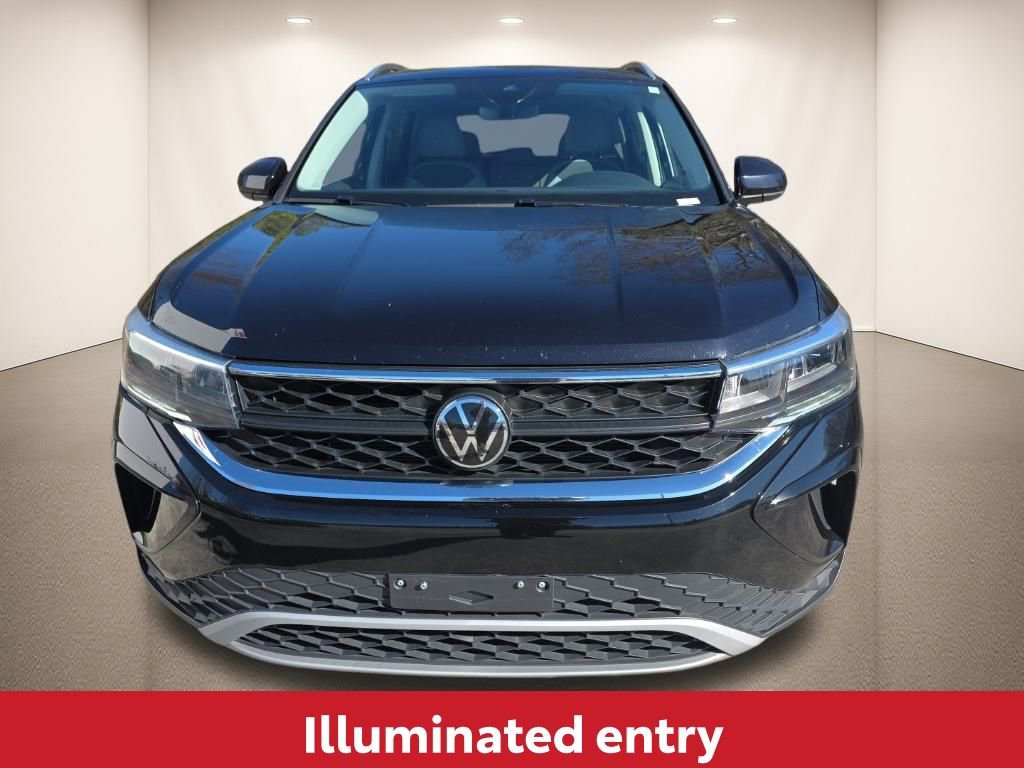 Used 2024 Volkswagen Taos SE image 10
