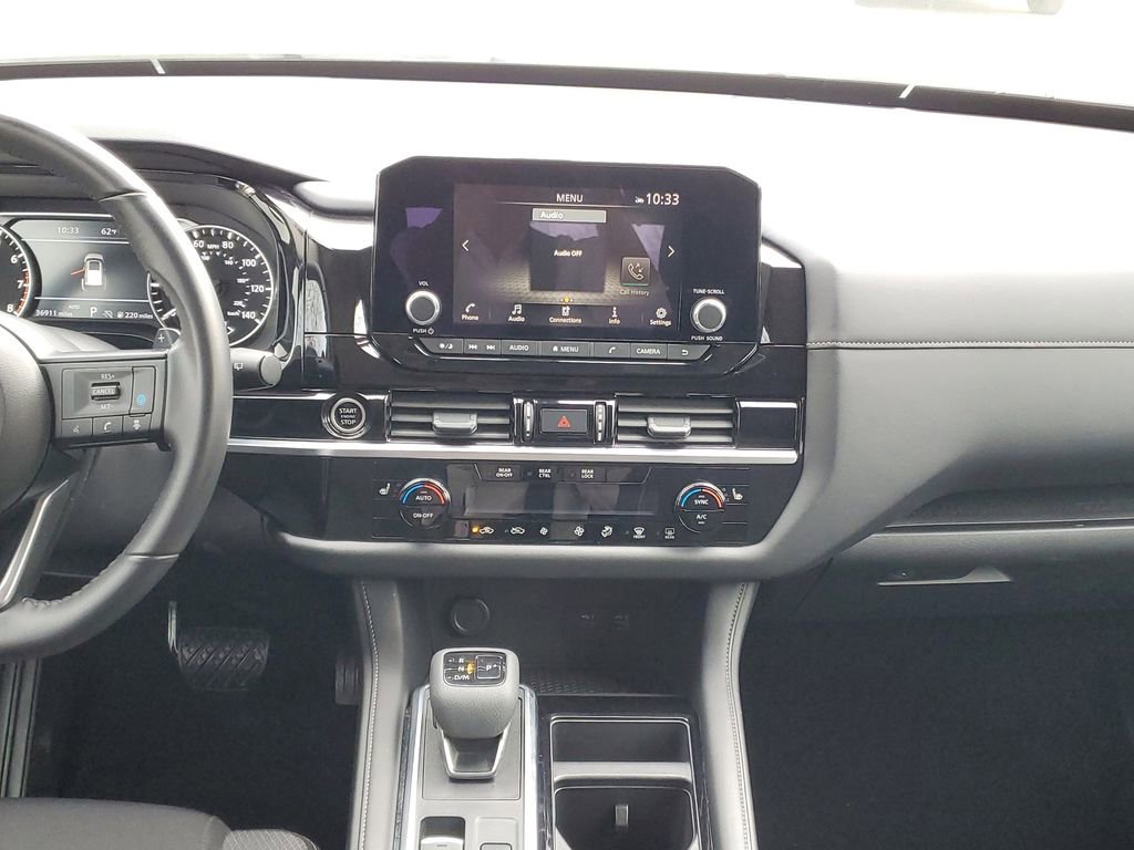 Used 2024 Nissan Pathfinder SV image 24