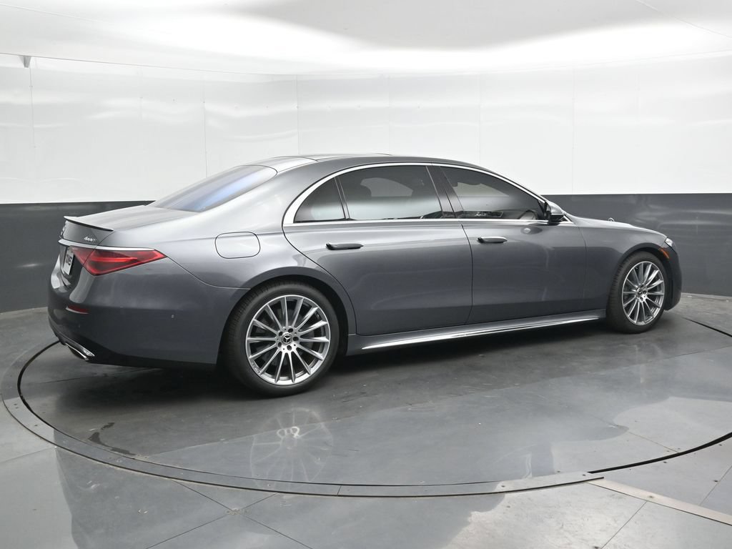 Used 2023 Mercedes-Benz S 580 4MATIC Sedan image 2