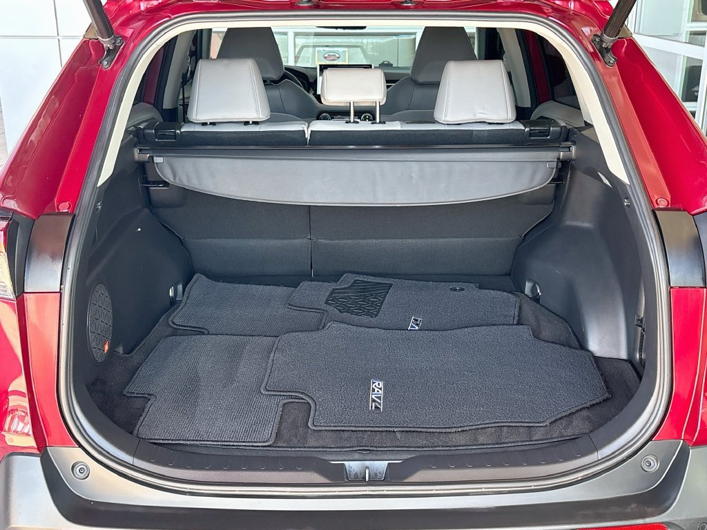 Certified 2021 Toyota RAV4 Limited FWD image 28