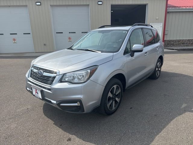 Used 2018 Subaru Forester 2.5i Premium w/ All-Weather Package AWD/4WD image 7