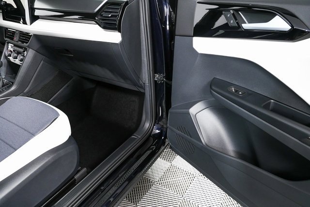 New 2026 Volkswagen Taos S image 22