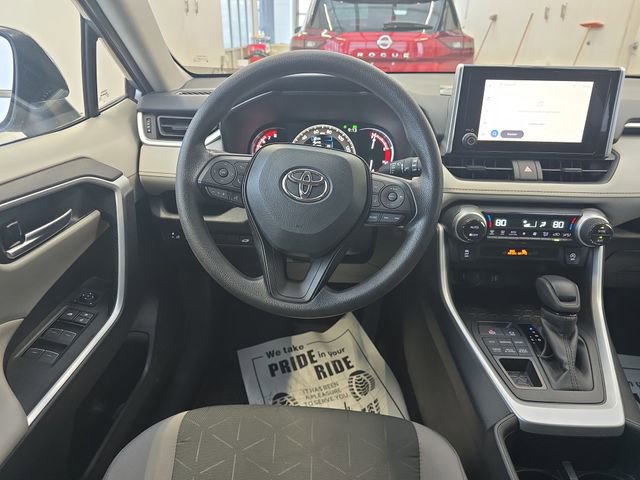 Used 2025 Toyota RAV4 XLE image 13