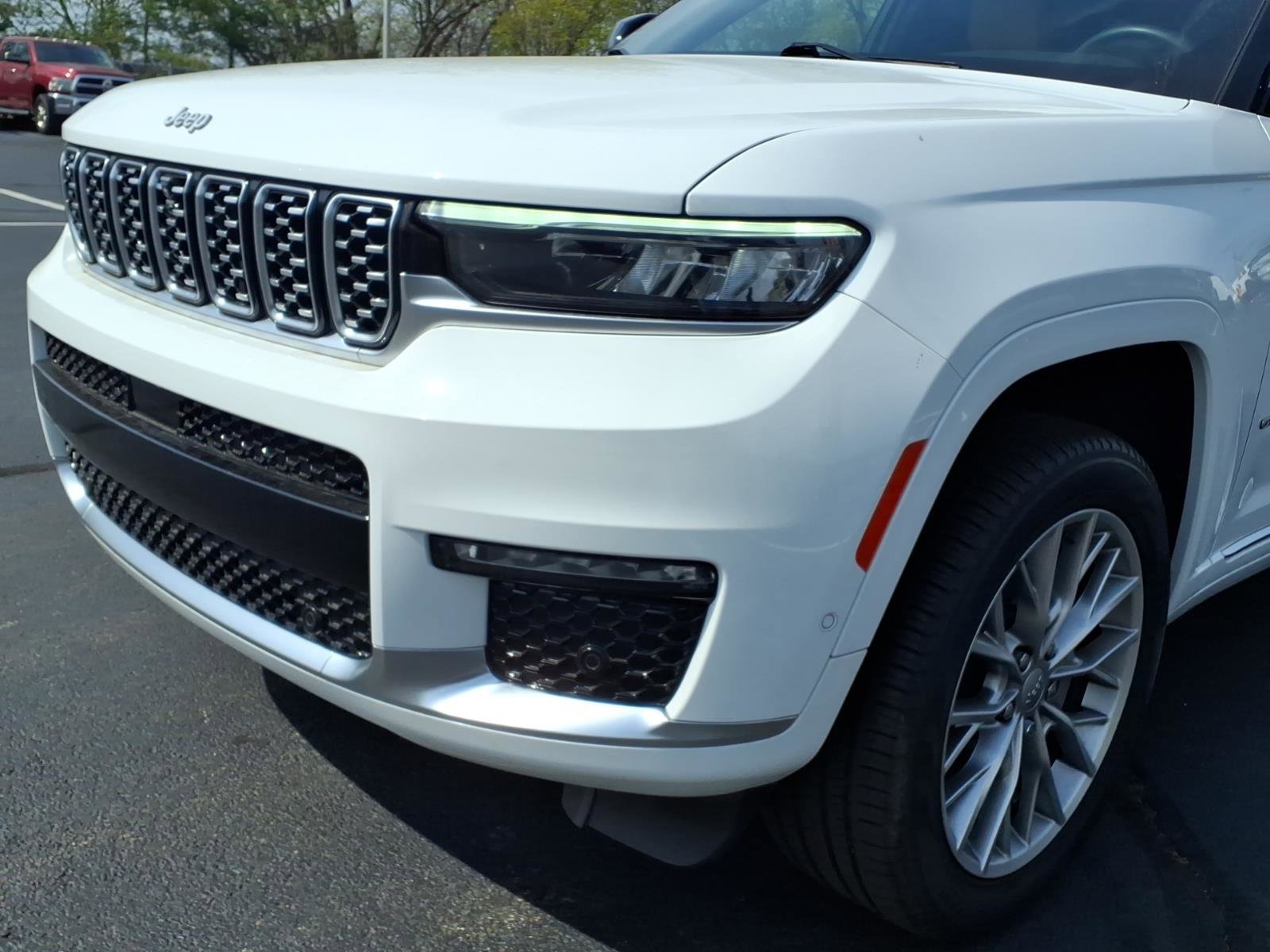 Certified 2024 Jeep Grand Cherokee L Summit AWD/4WD image 7