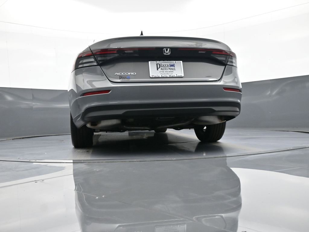Used 2025 Honda Accord SE image 31