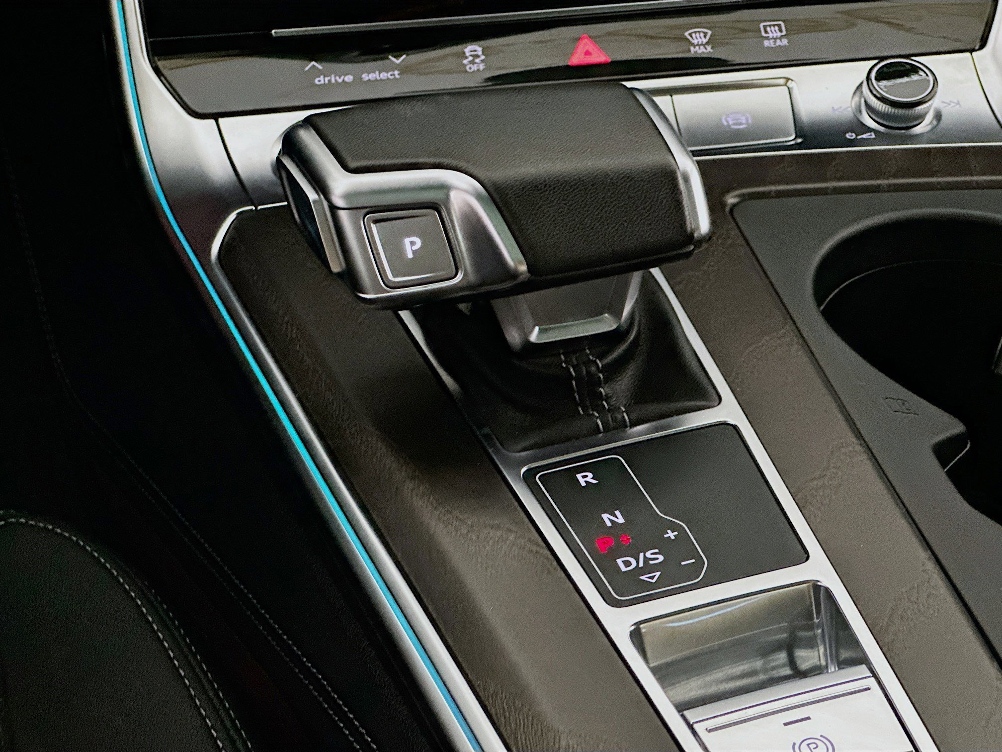 Used 2023 Audi A6 Premium Plus w/ Premium Plus Package image 11