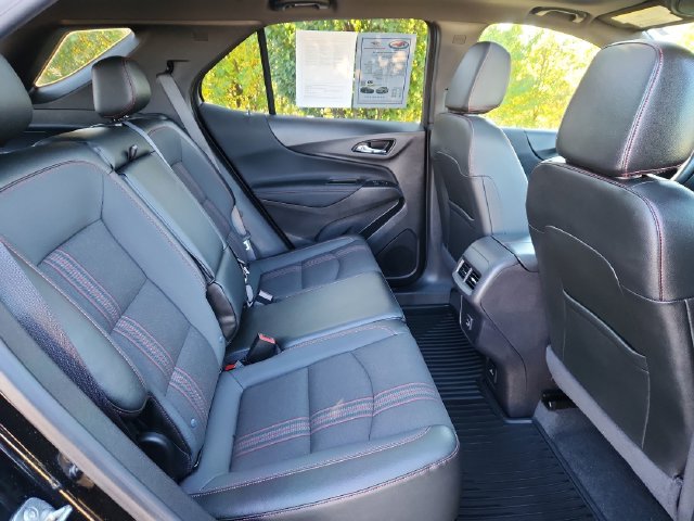 Used 2024 Chevrolet Equinox RS FWD image 30