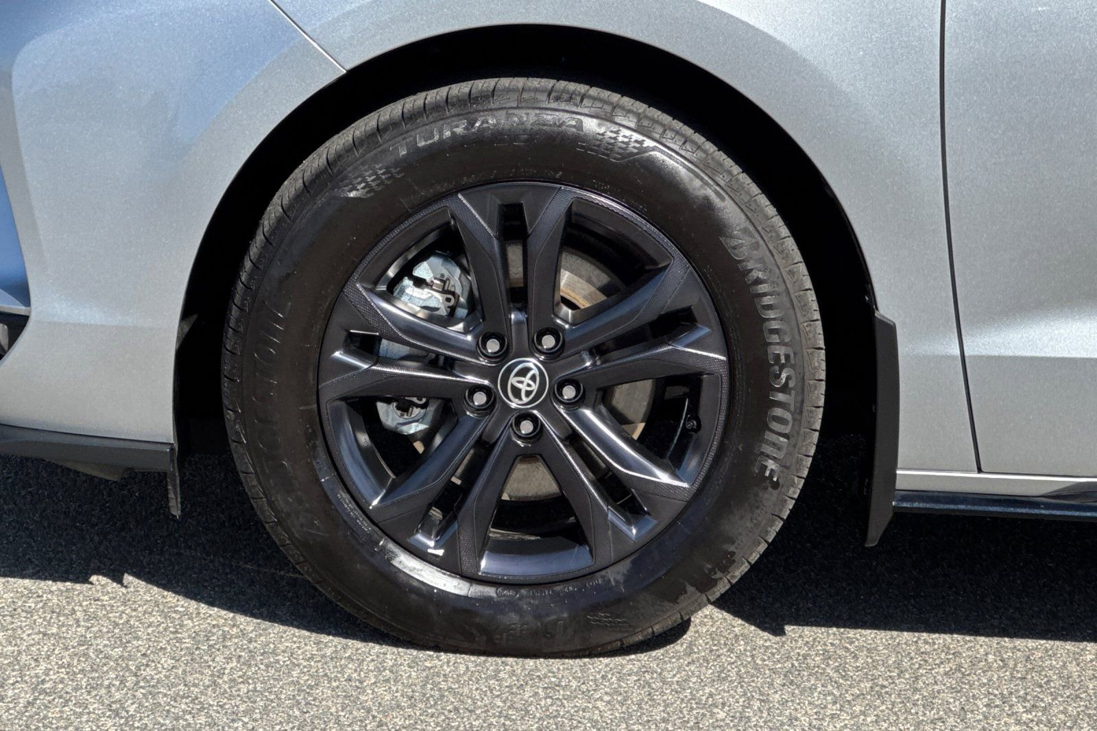 Used 2025 Toyota Sienna XSE w/ XSE Premium Package image 26