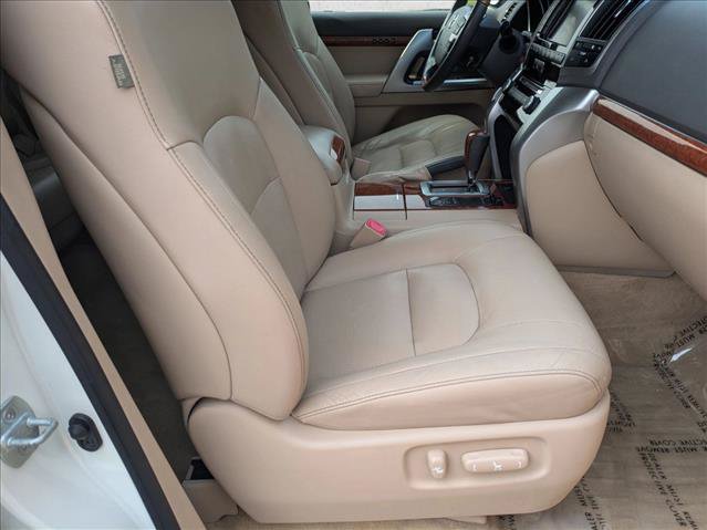 Used 2013 Toyota Land Cruiser AWD/4WD image 25