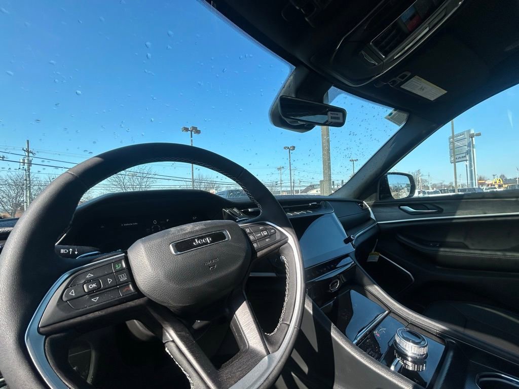 New 2026 Jeep Grand Cherokee L Limited image 17