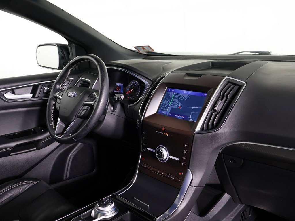 Used 2020 Ford Edge ST w/ Cold Weather Package image 27