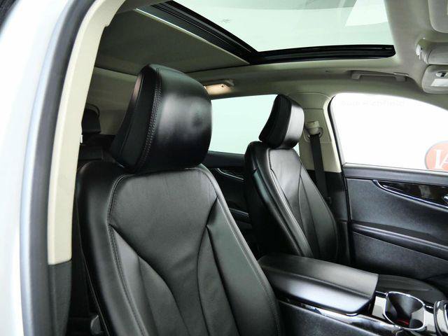 Used 2023 Lincoln Nautilus Reserve w/ Luxury Package AWD/4WD image 27