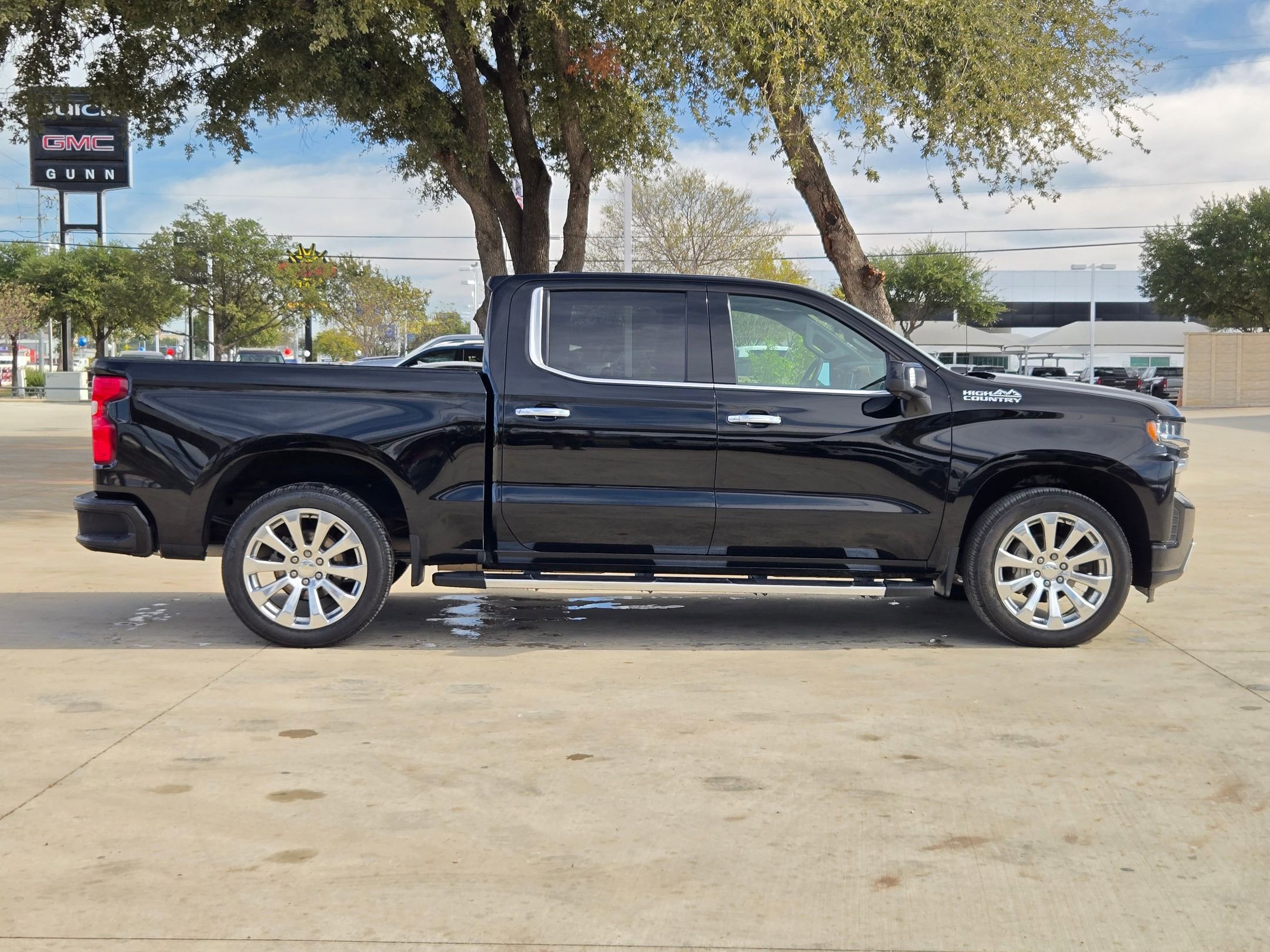 Used 2021 Chevrolet Silverado 1500 High Country w/ Technology Package video 2