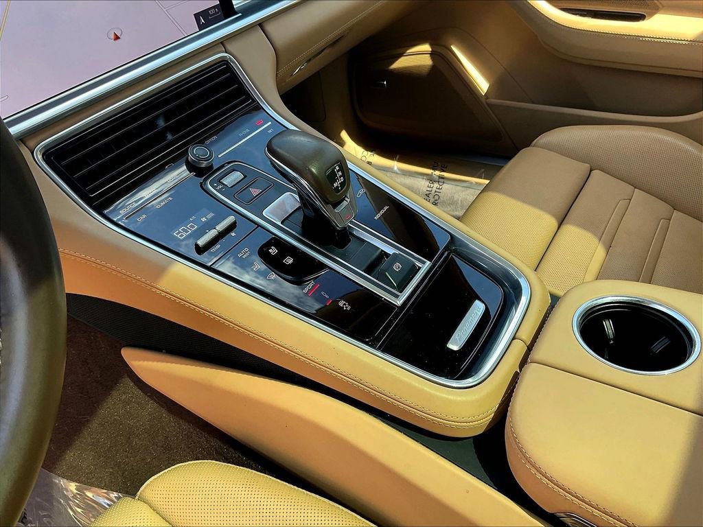 Used 2020 Porsche Panamera 4S AWD/4WD image 18