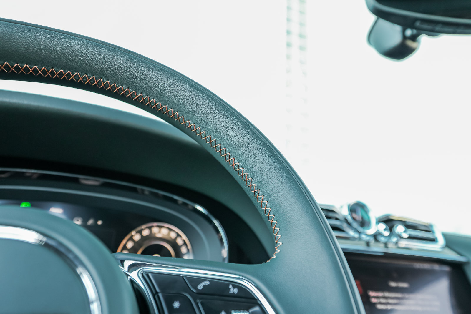 New 2027 Bentley Bentayga AWD/4WD image 32