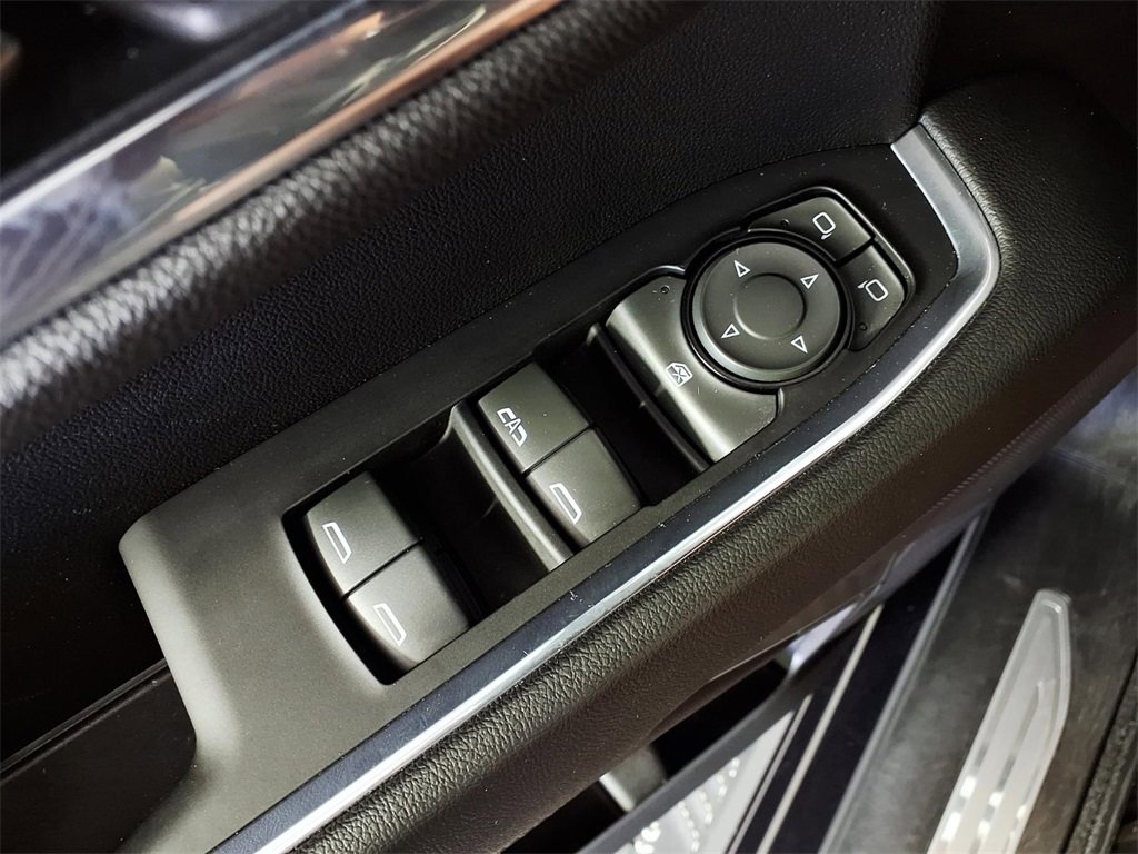 Used 2022 Chevrolet Silverado 1500 LT image 25