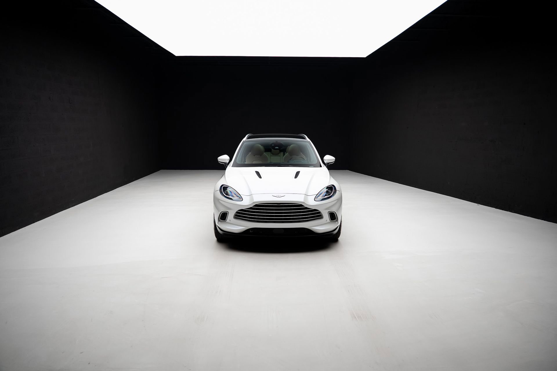 Used 2021 Aston Martin DBX AWD/4WD image 84