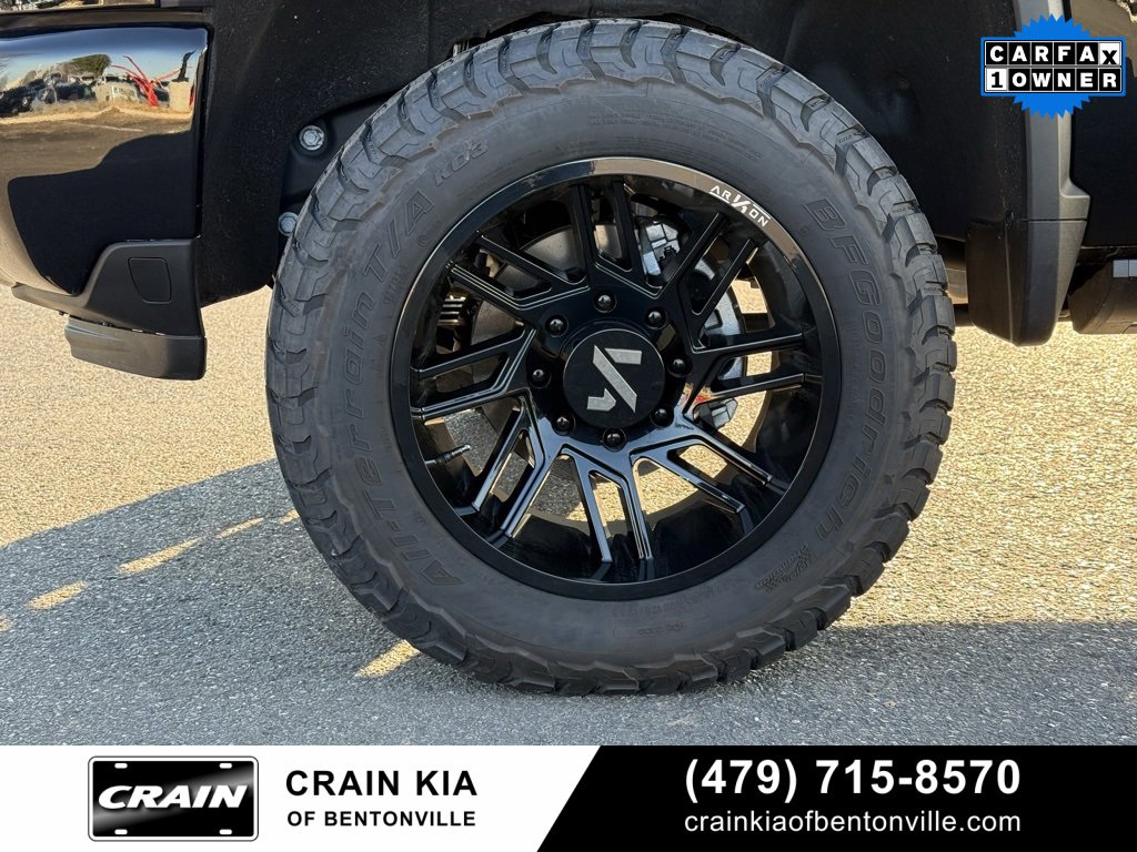 Used 2024 Chevrolet Silverado 2500 High Country w/ Midnight Edition image 34