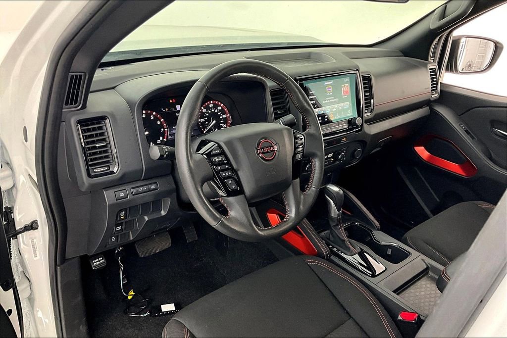 Used 2024 Nissan Frontier Pro-X w/ Technology Package image 17