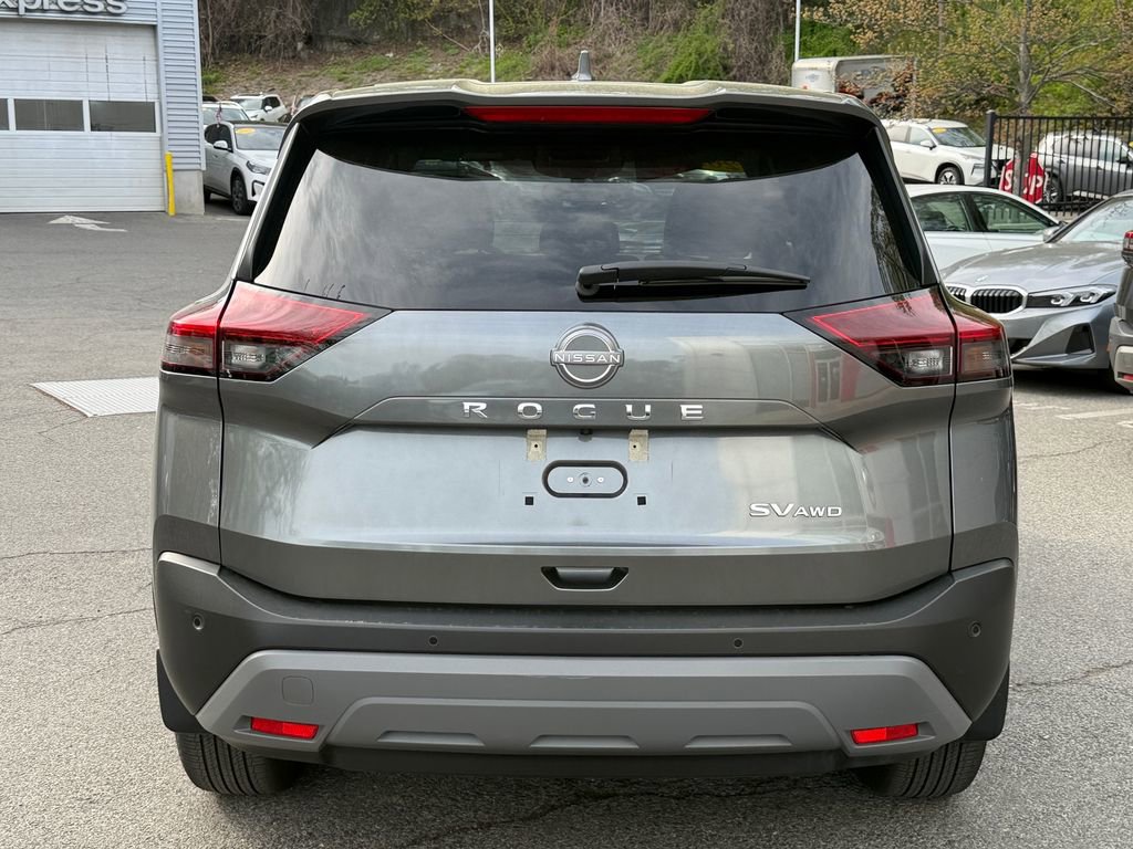 Used 2023 Nissan Rogue SV AWD/4WD image 5