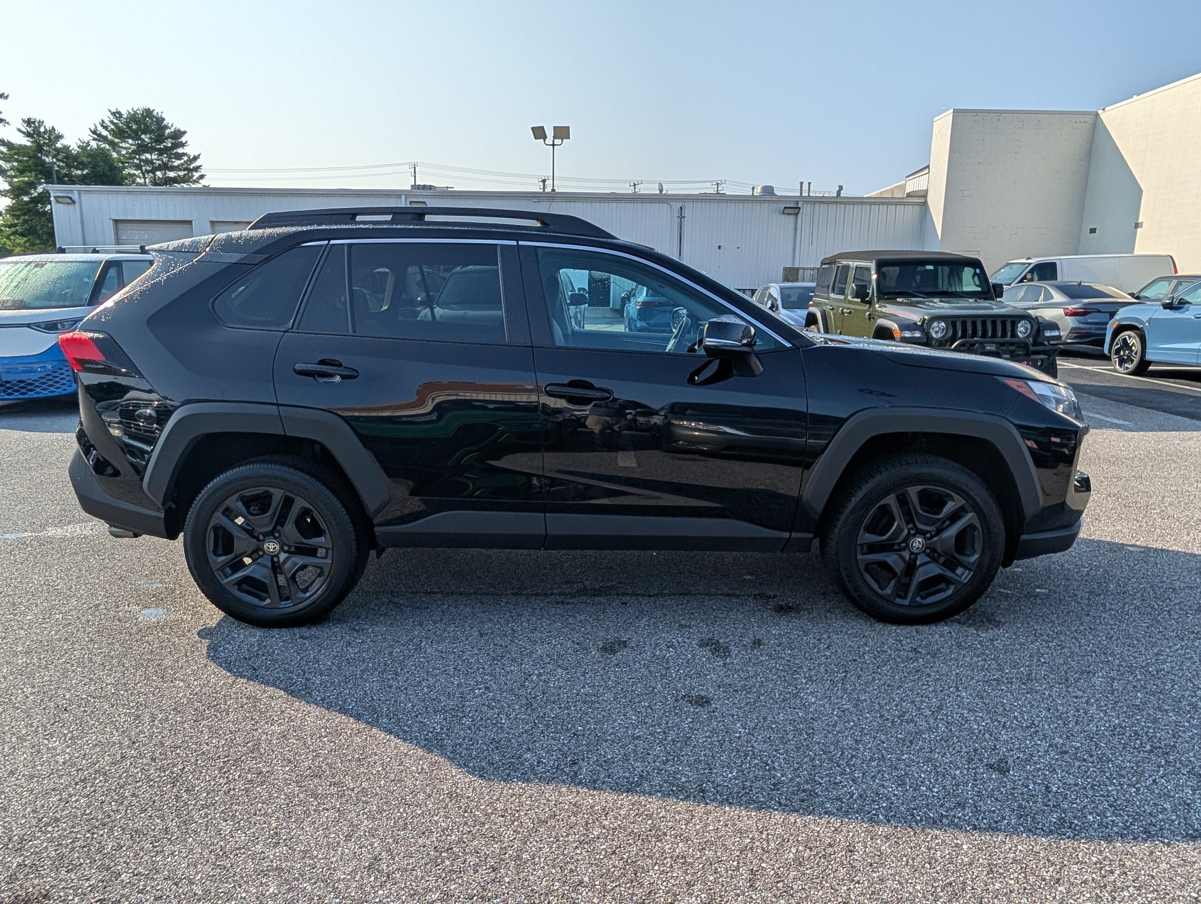 Used 2024 Toyota RAV4 Adventure AWD/4WD image 2
