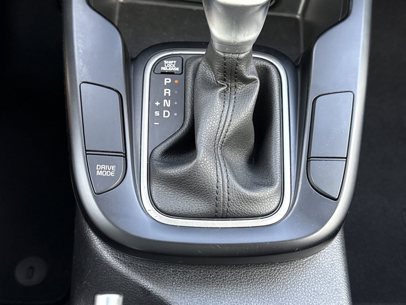 Used 2024 Kia Soul LX w/ LX Technology Package image 23