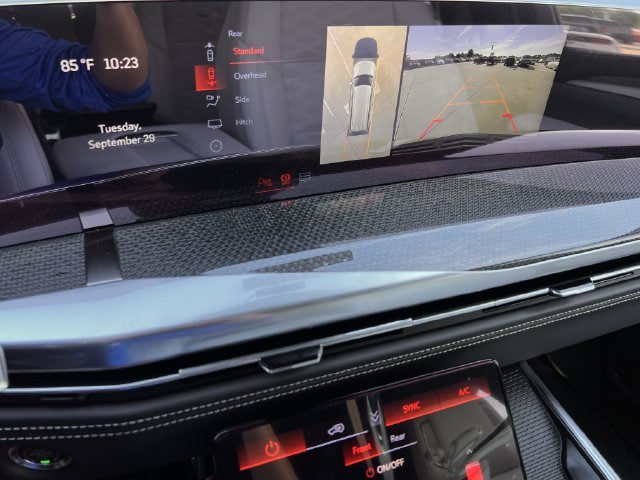 New 2026 Cadillac Escalade ESV V AWD/4WD image 16