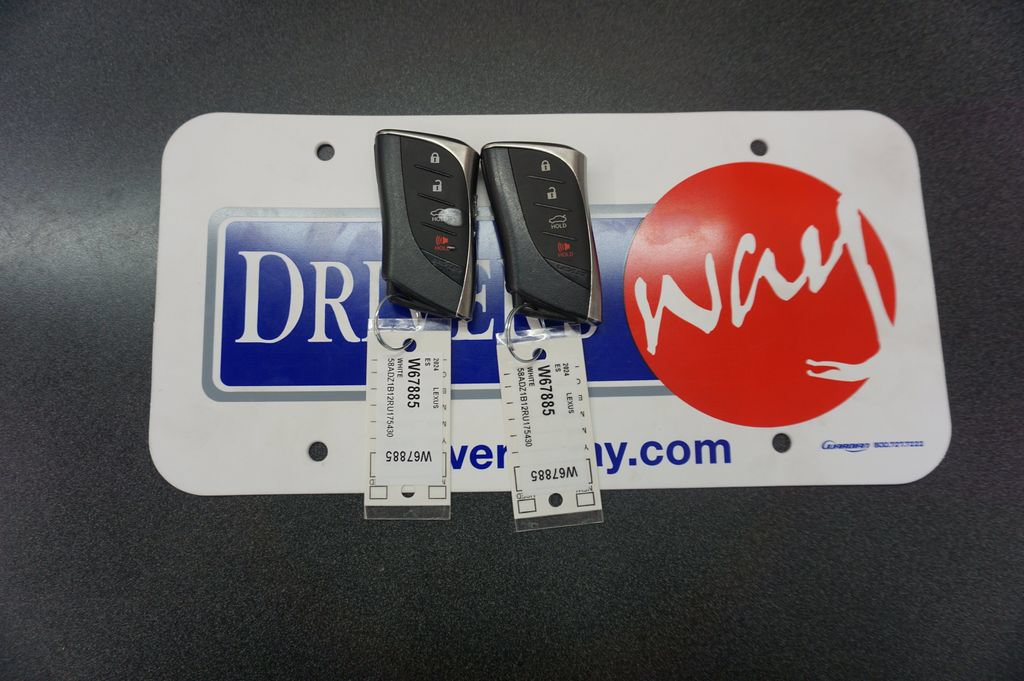 Used 2024 Lexus ES 350 w/ Premium Package FWD image 20
