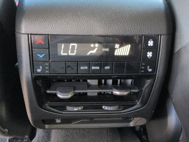 Used 2021 Jeep Grand Cherokee L Limited RWD image 16