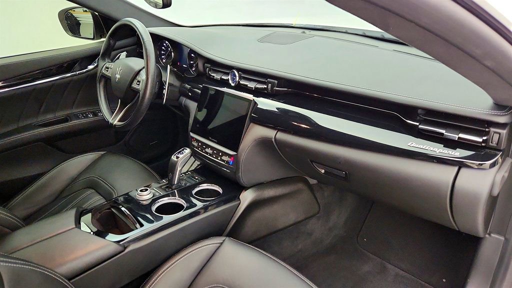 Used 2022 Maserati Quattroporte Modena image 25