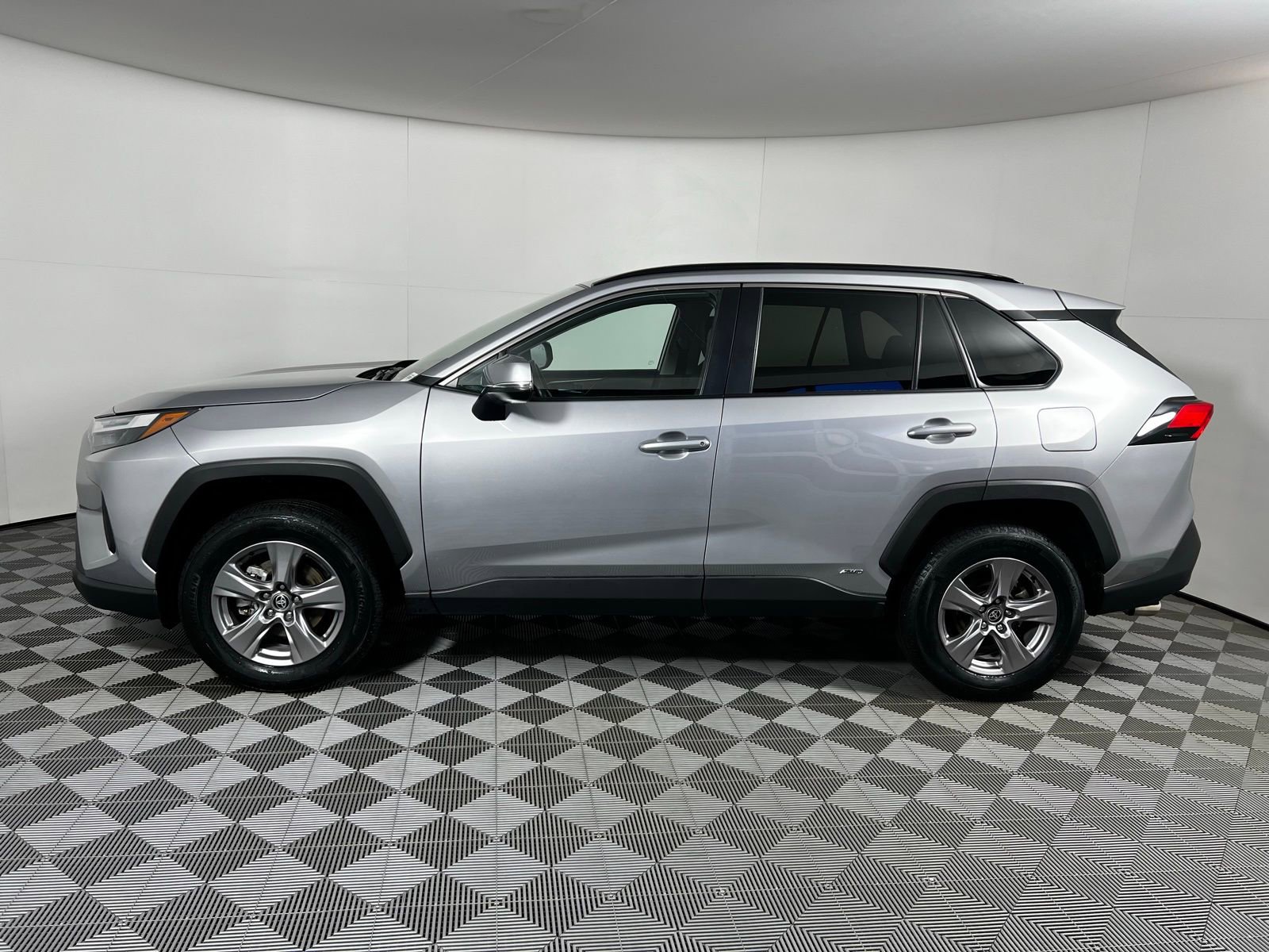 Certified 2025 Toyota RAV4 XLE image 8