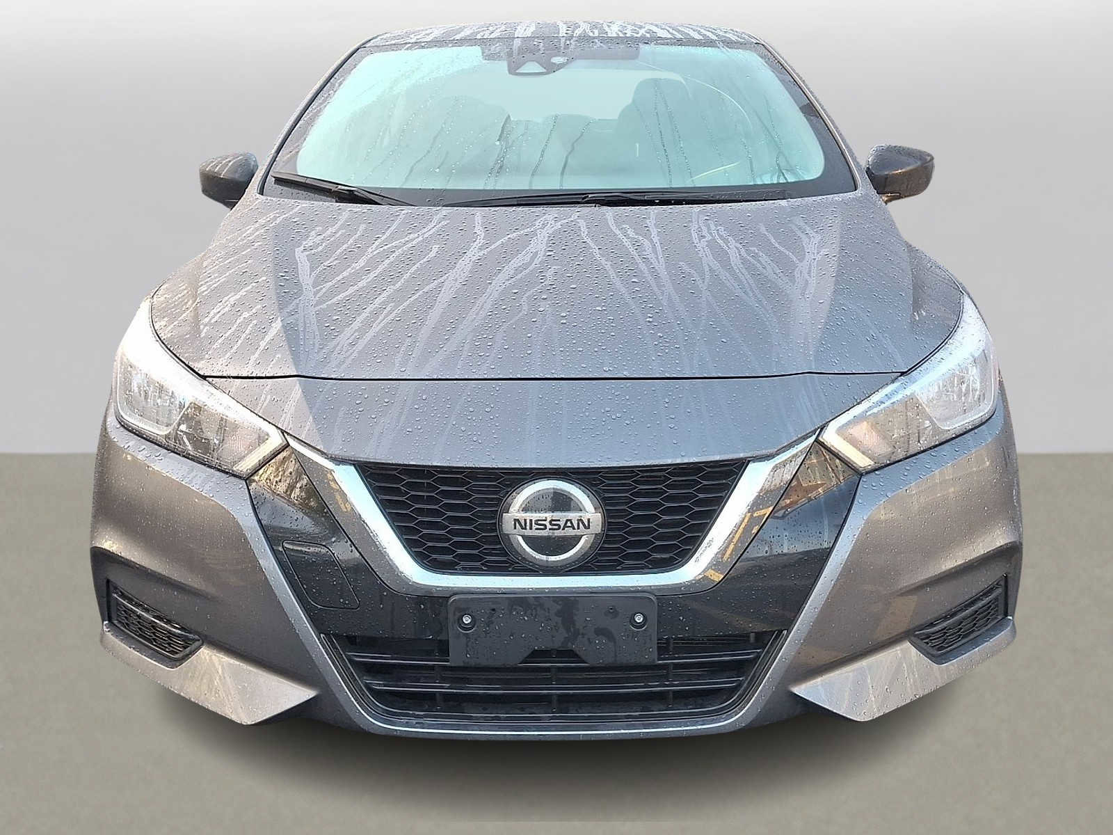 Used 2022 Nissan Versa S image 2
