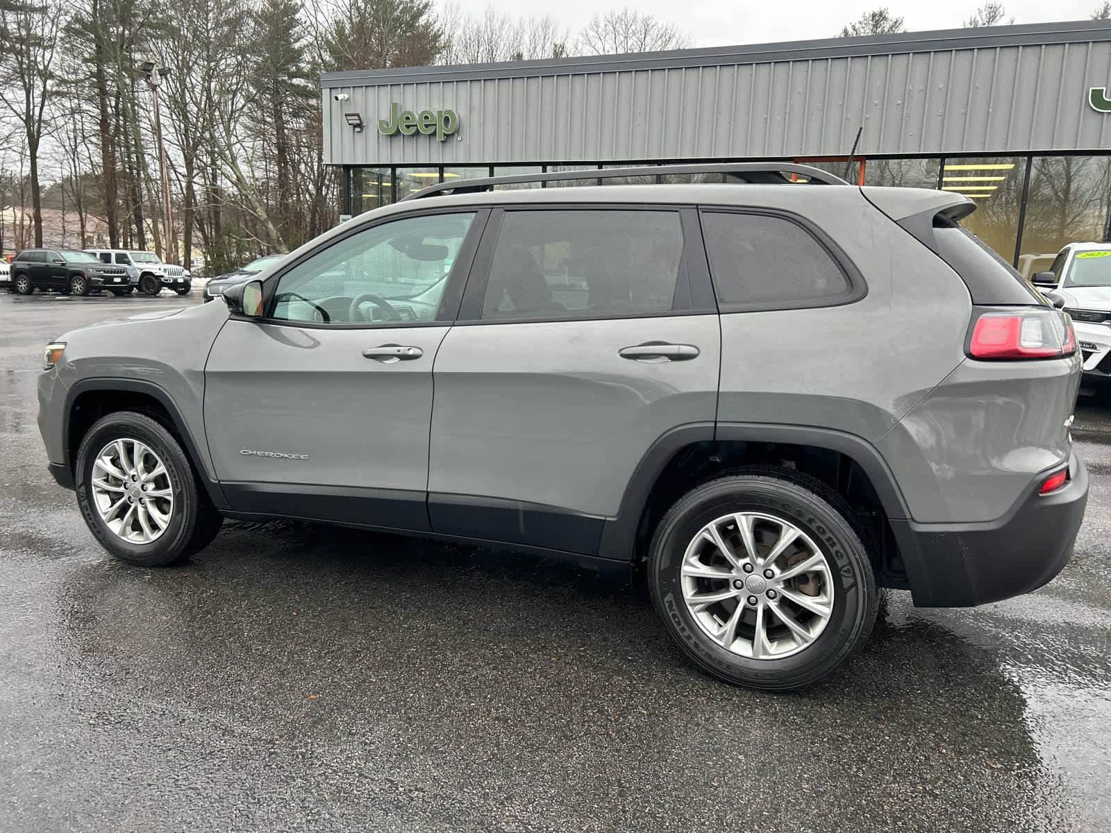 Used 2022 Jeep Cherokee Latitude Lux w/ Sun & Sound Group image 13