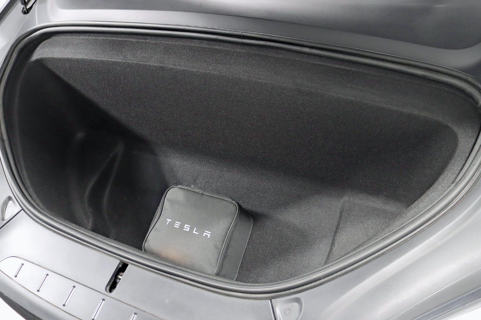 Used 2023 Tesla Model X AWD/4WD image 40