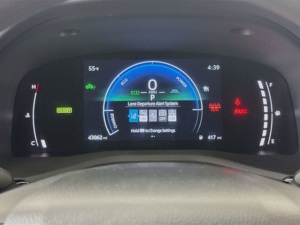 Used 2025 Toyota Camry LE AWD/4WD image 13