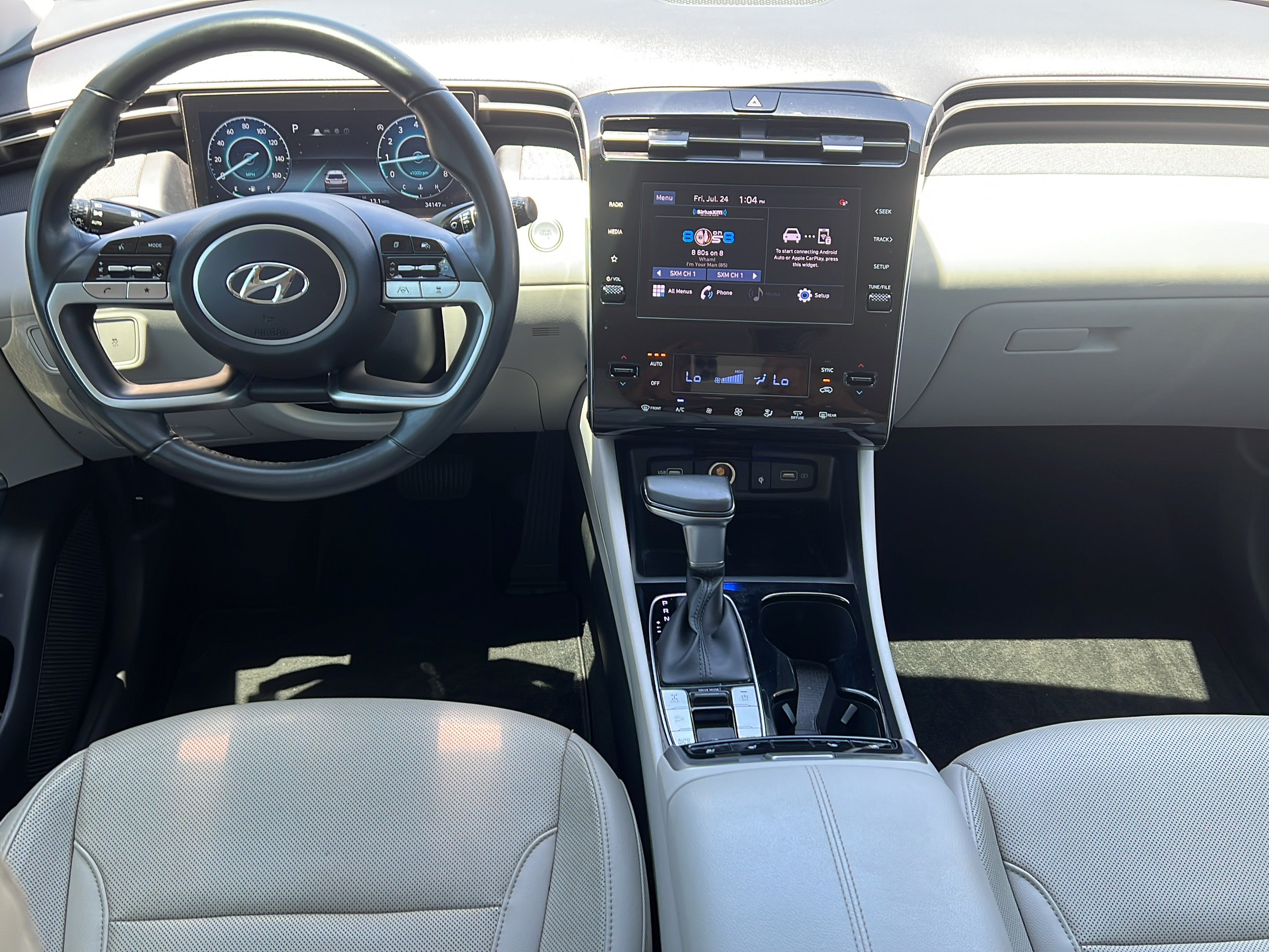 Certified 2022 Hyundai Tucson SEL w/ Convenience + Premium Package AWD/4WD image 11