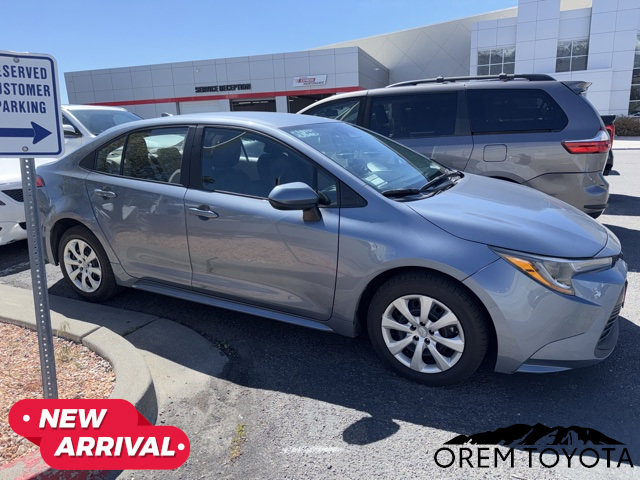 Used 2025 Toyota Corolla LE image 1