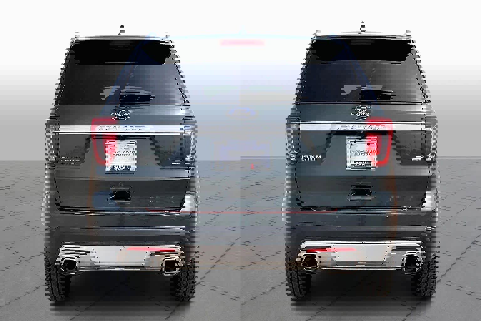 Used 2016 Ford Explorer Platinum image 5