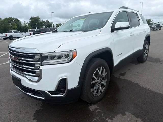 Used 2020 GMC Acadia SLE w/ Driver Convenience Package FWD image 2