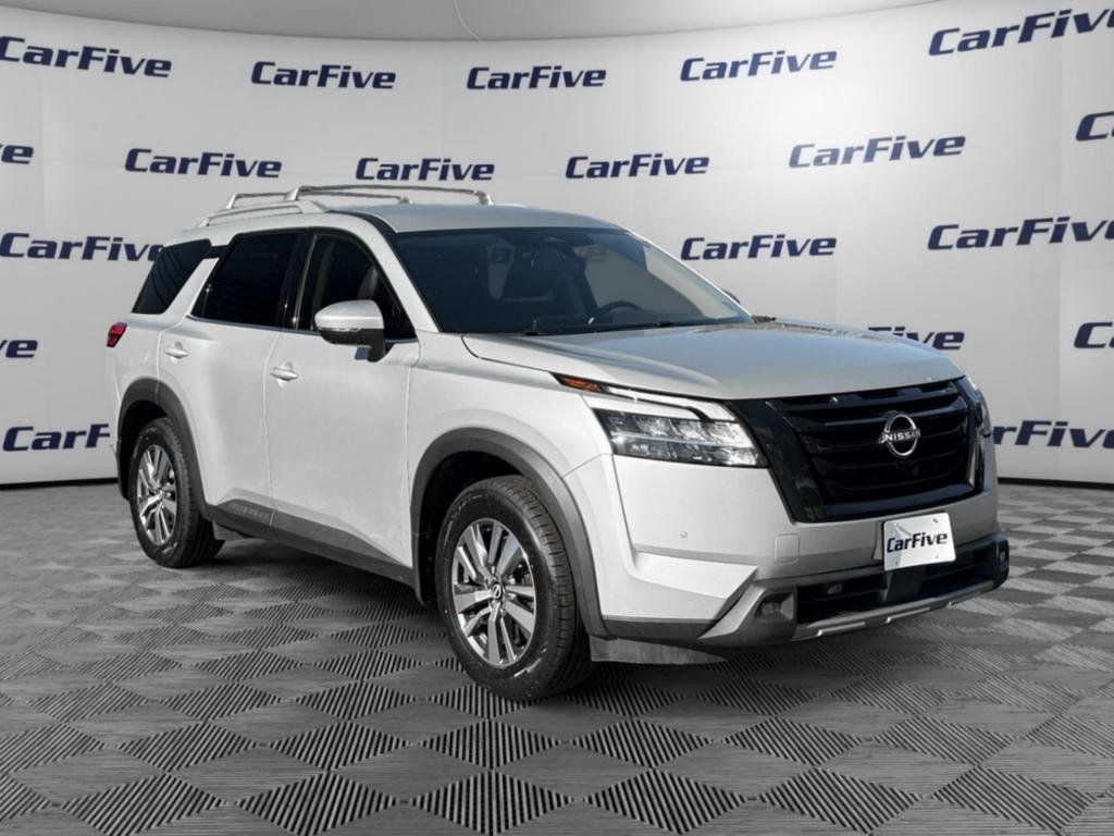 Used 2022 Nissan Pathfinder SL w/ Lighting Package (N92) image 8
