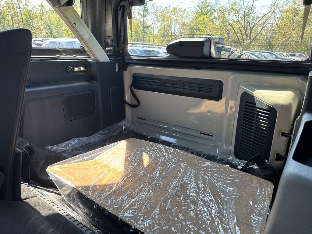 New 2025 Ford Bronco 4-Door image 34