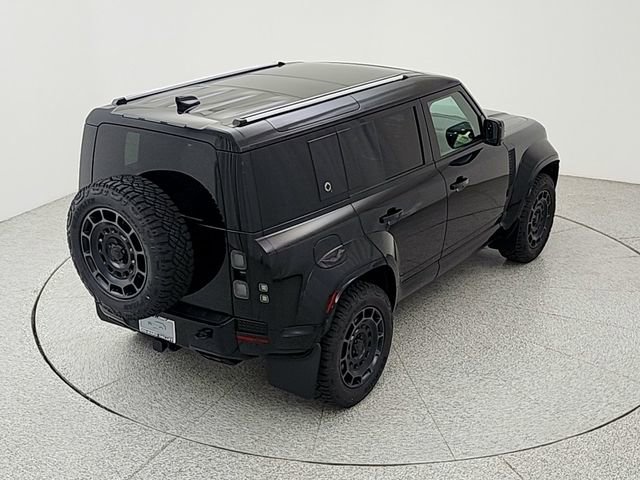 New 2026 Land Rover Defender 110 OCTA AWD/4WD image 33