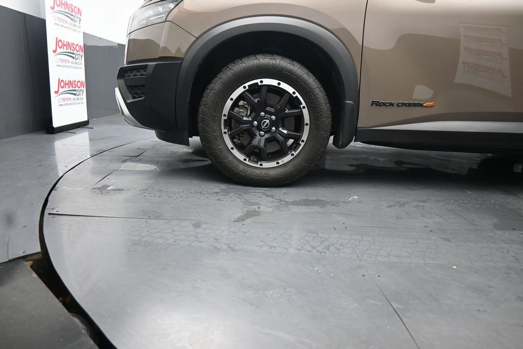 Used 2024 Nissan Pathfinder Rock Creek AWD/4WD image 15