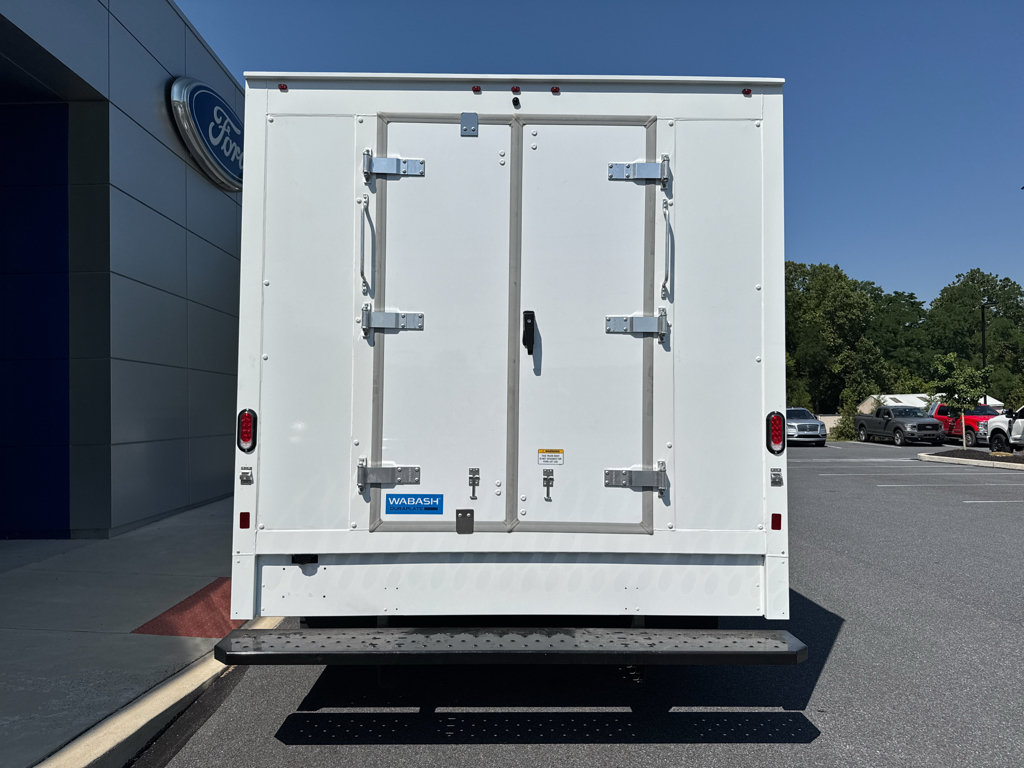 New 2026 Ford E-450 and Econoline 450 Super Duty w/ Power Equipment Group RWD image 9