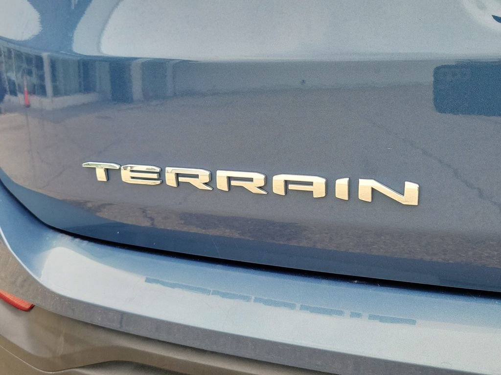 Used 2024 GMC Terrain SLE image 7