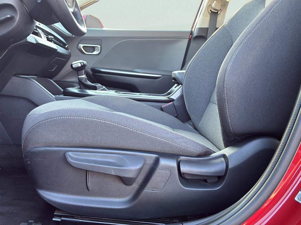 Certified 2025 Kia K4 image 34