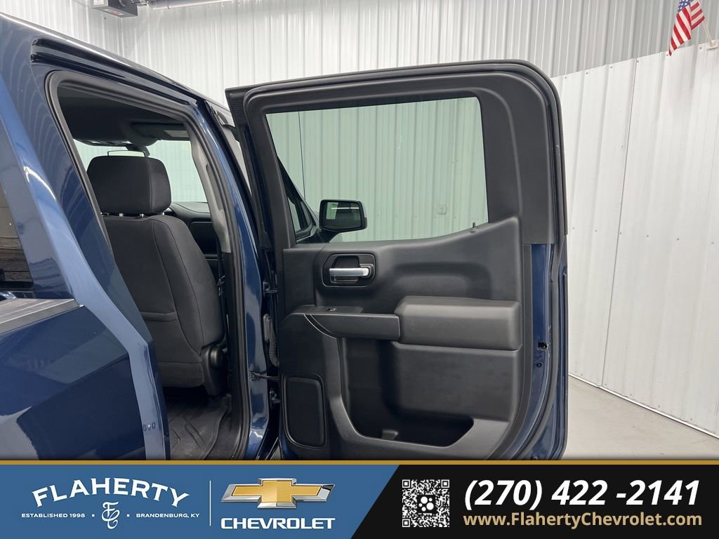 Used 2021 Chevrolet Silverado 1500 LT w/ Convenience Package II image 12