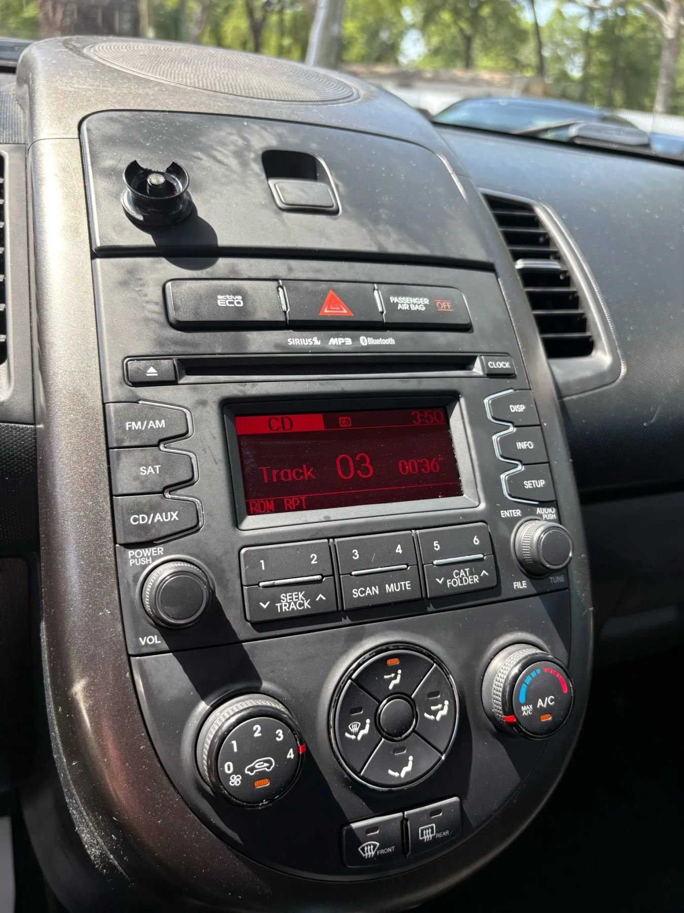 Used 2012 Kia Soul + image 17